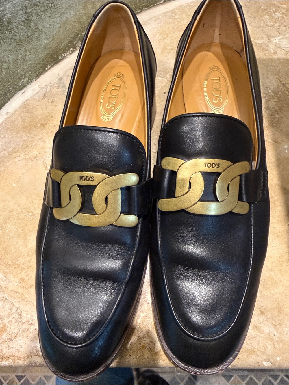AUTHENTIC Tod's Black Leather Loafers with Brass Chain Accent size 38.5
